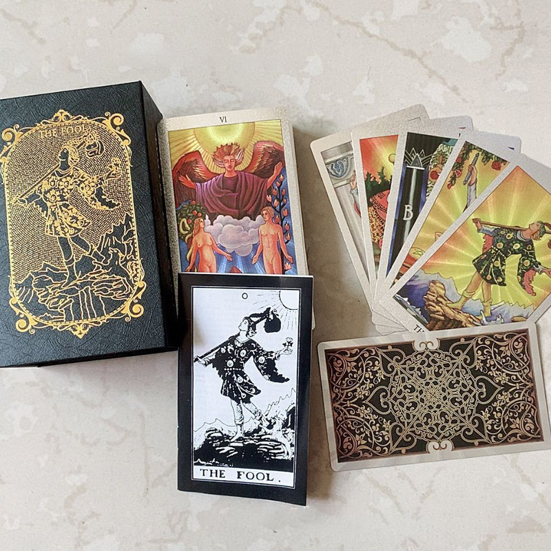 Feuilles d'or du monde mystérieux du tarot